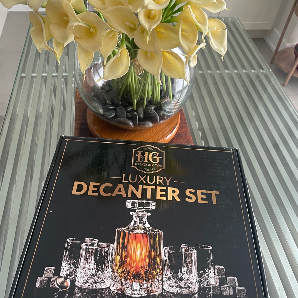 BNWT HG Luxury Decanter Set